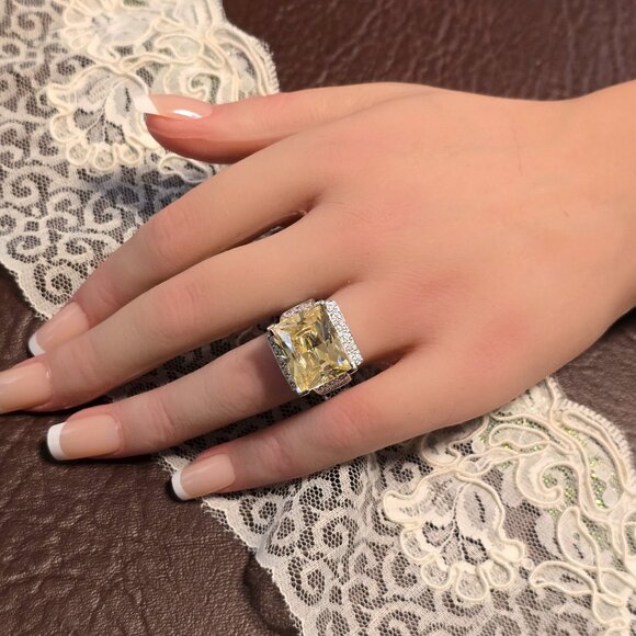 Sterling Silver Ring with Champagne Colored Stone - Picture 1 of 7
